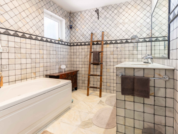 Villa for sale in Mijas
