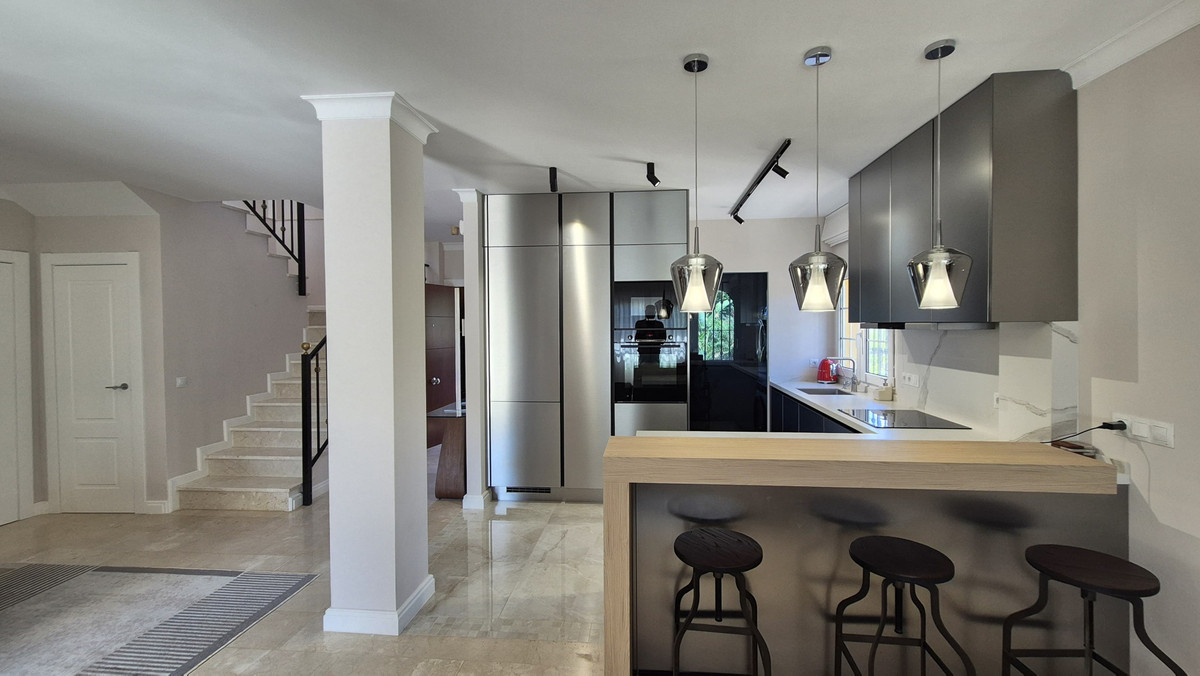 Villa for sale in Mijas