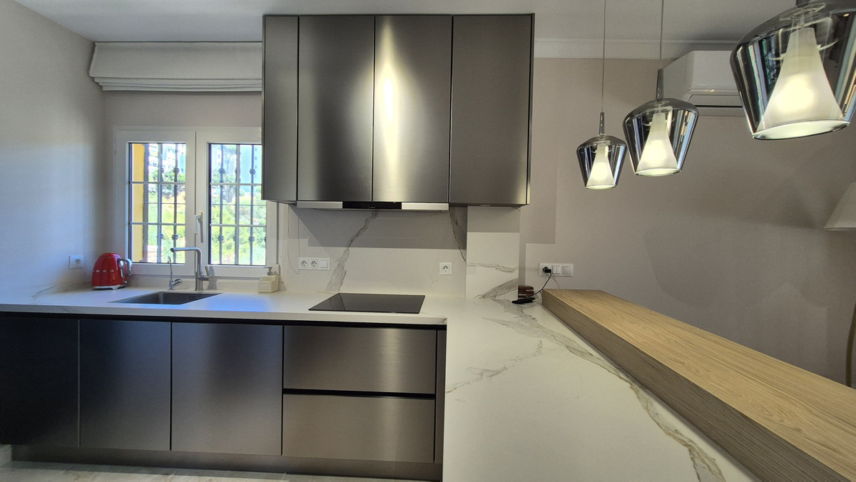 Villa for sale in Mijas