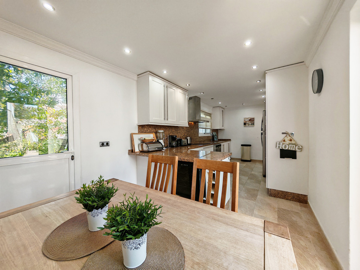 Villa for sale in Mijas