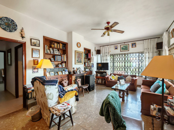 Villa for sale in Mijas