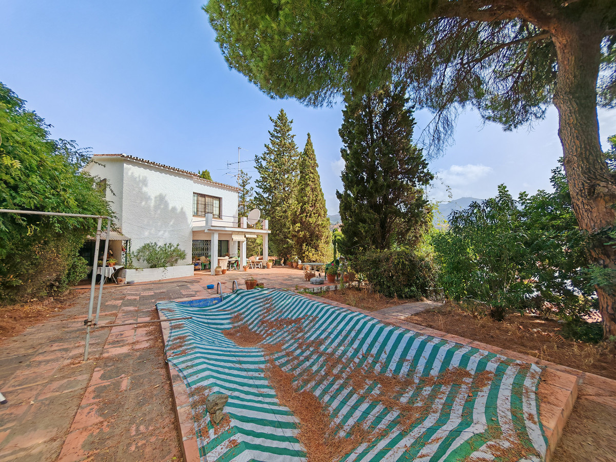 Villa for sale in Mijas