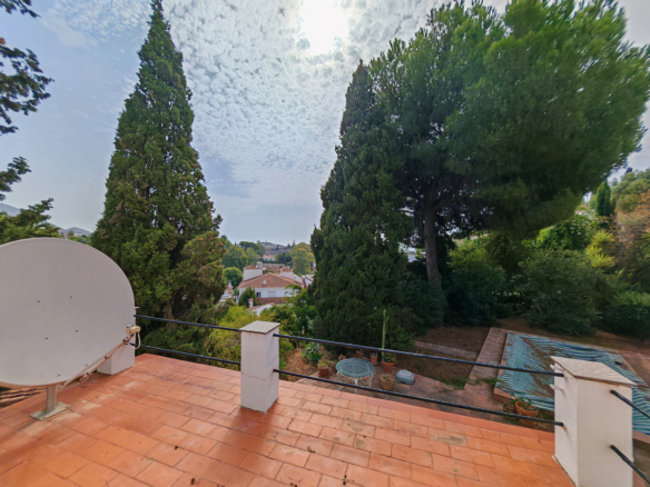 Villa for sale in Mijas