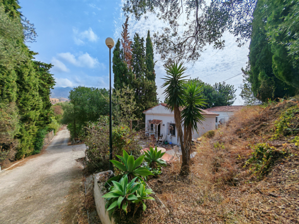 Villa for sale in Mijas