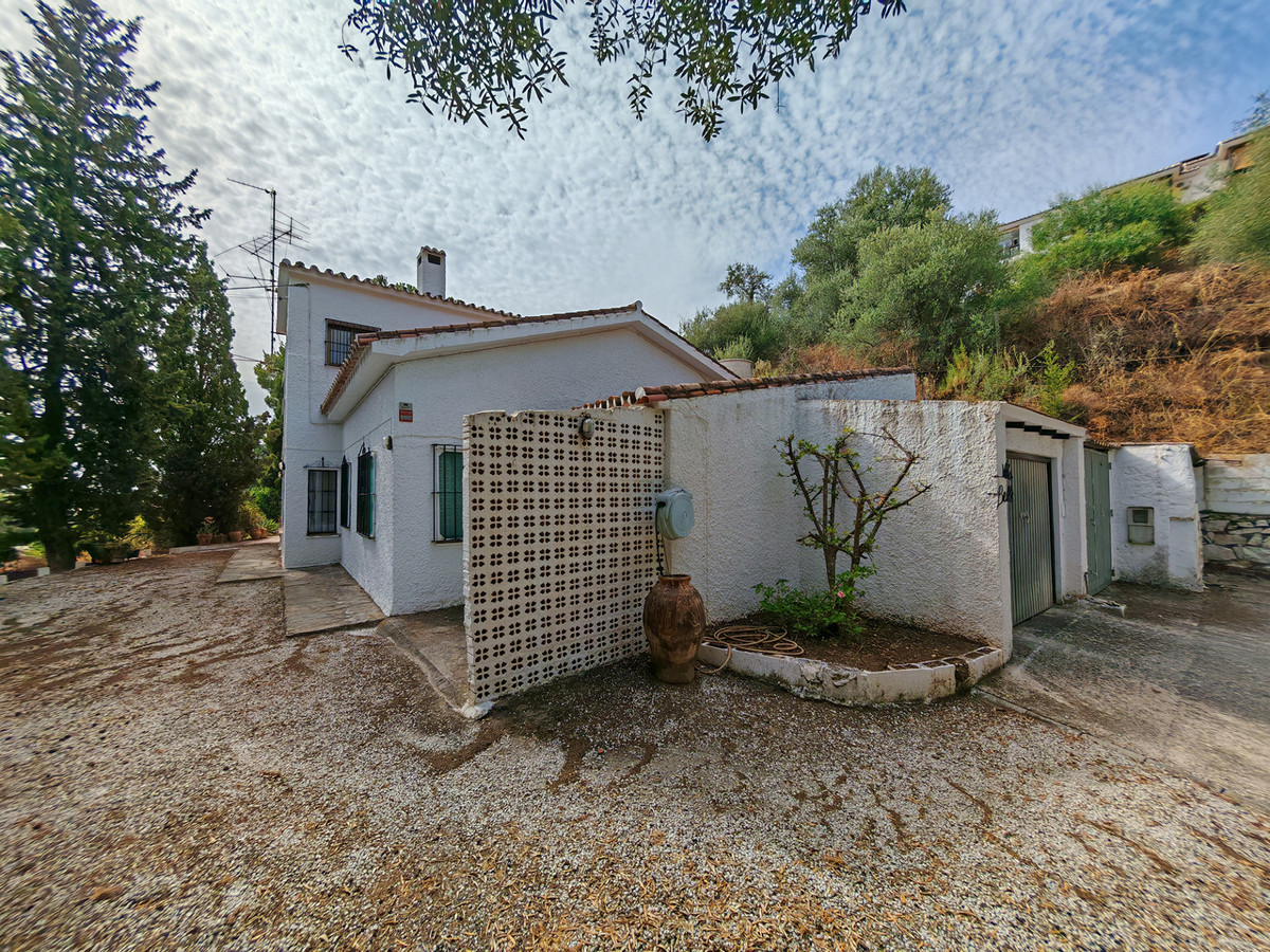 Villa for sale in Mijas