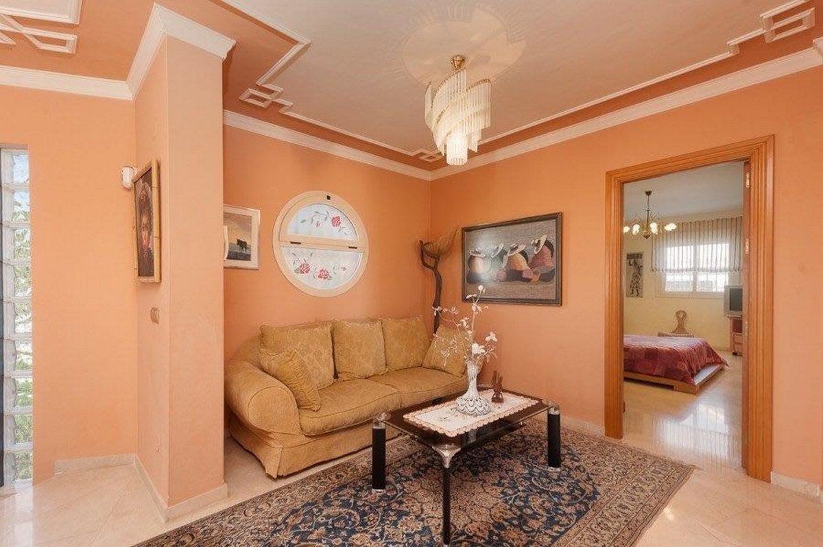 Villa for sale in Torremolinos