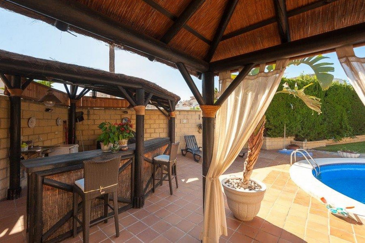 Villa for sale in Torremolinos