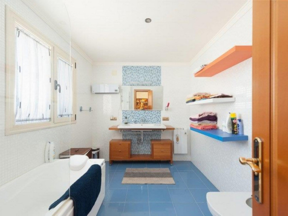 Villa for sale in Torremolinos