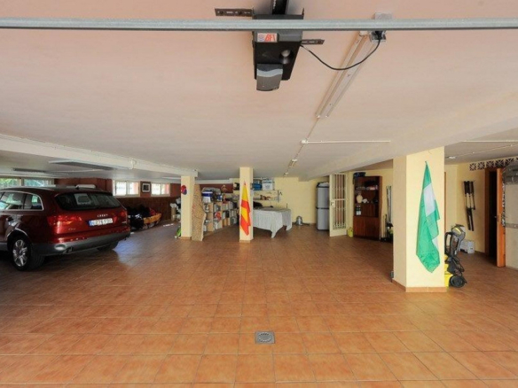Villa for sale in Torremolinos