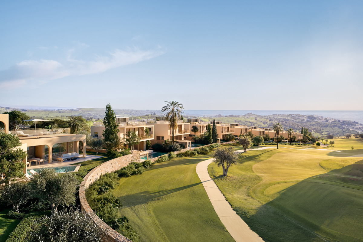New Villa for sale in Estepona