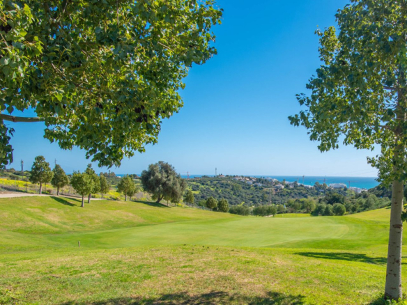 New Villa for sale in Estepona