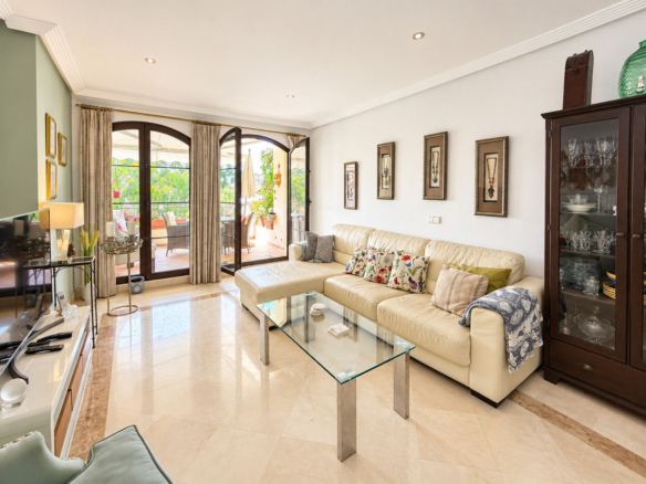 Apartment for sale in Benahavís