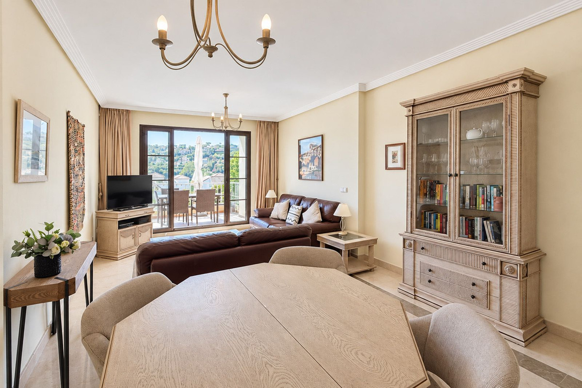 Apartment for sale in Benahavís