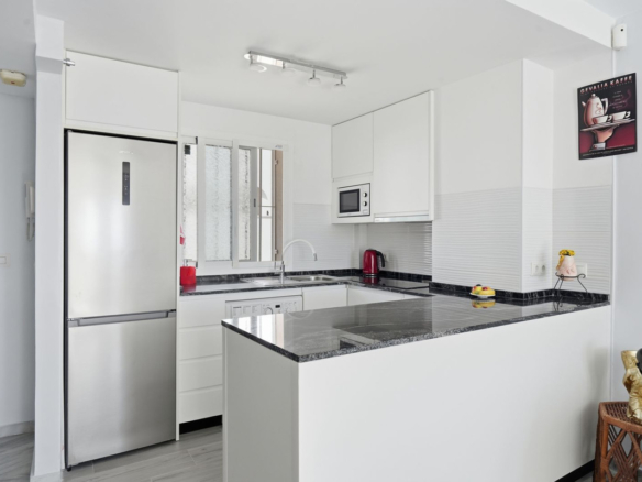 Apartment for sale in Benalmadena