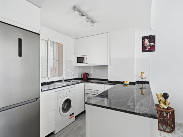 Apartment for sale in Benalmadena