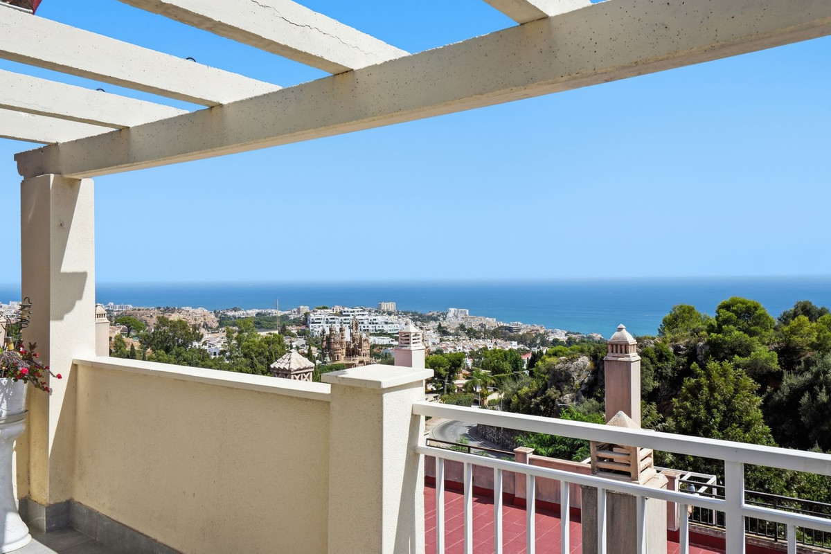 Apartment for sale in Benalmadena