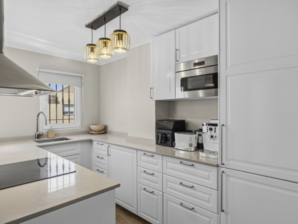 Apartment for sale in Benalmadena