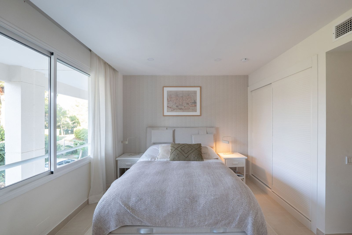 Apartment for sale in Estepona
