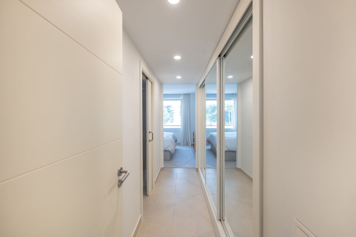 Apartment for sale in Estepona