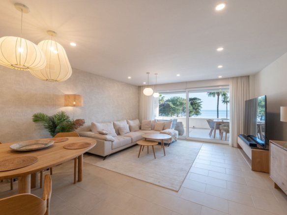 Apartment for sale in Estepona