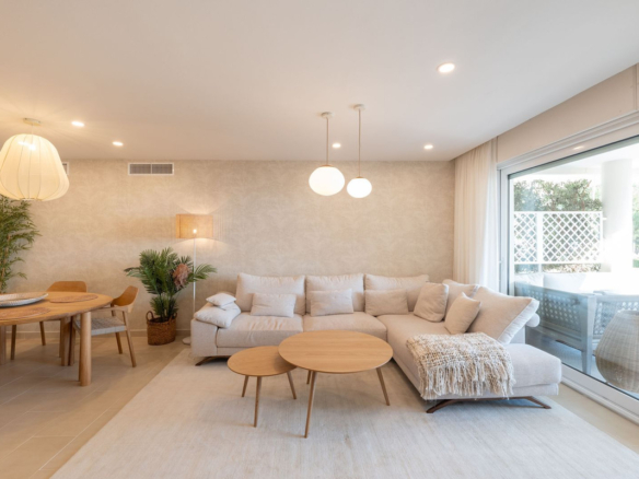 Apartment for sale in Estepona
