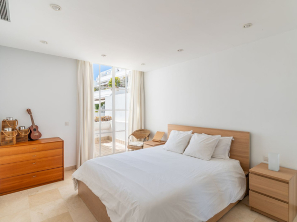 Apartment for sale in Estepona