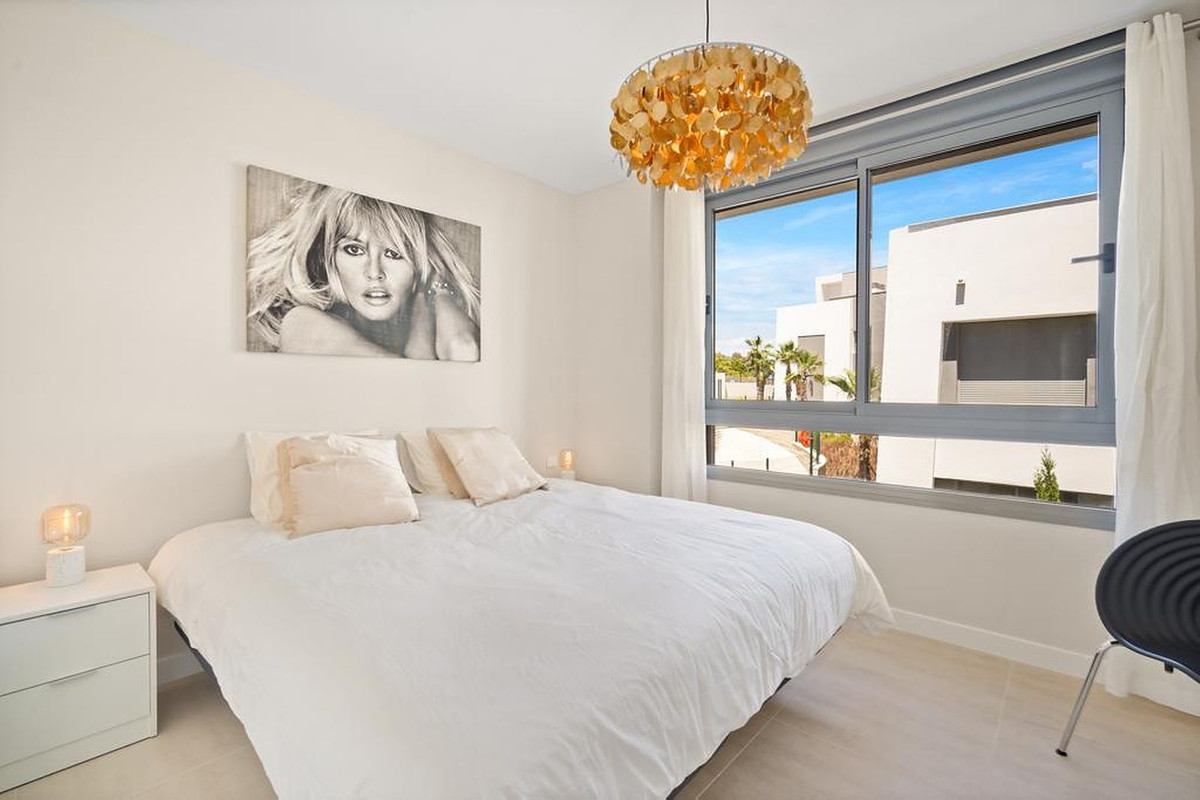 Apartment for sale in Estepona