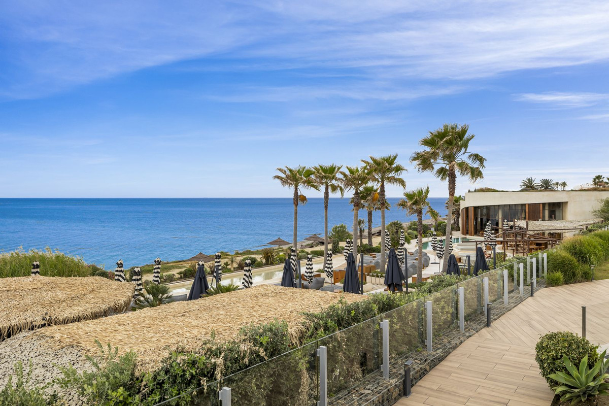 Apartment for sale in Estepona