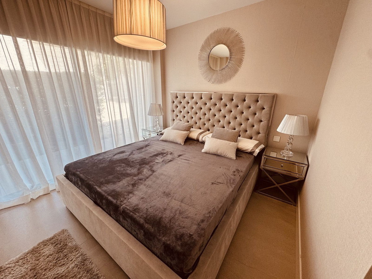 Apartment for sale in Estepona