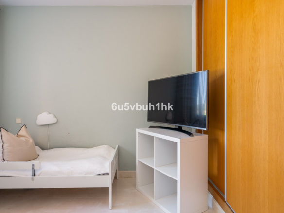 Apartment for sale in Estepona