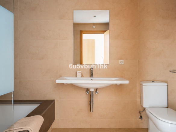 Apartment for sale in Estepona