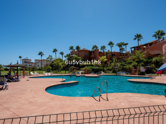 Apartment for sale in Estepona