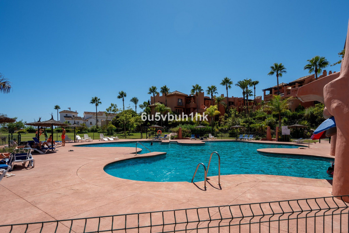 Apartment for sale in Estepona