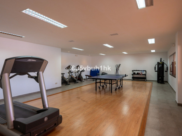 Apartment for sale in Estepona