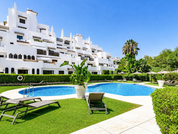 Apartment for sale in Estepona