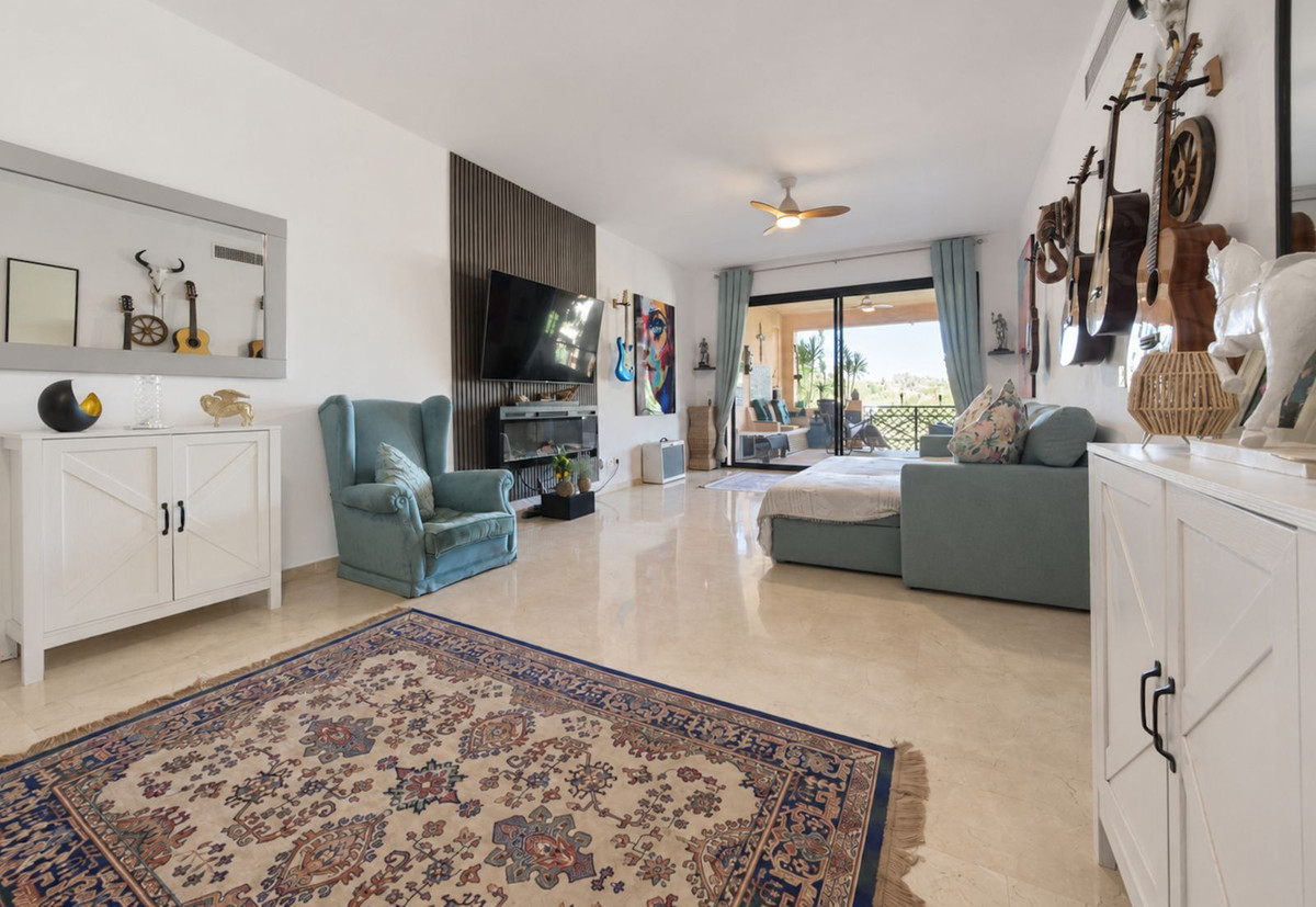 Apartment for sale in Estepona
