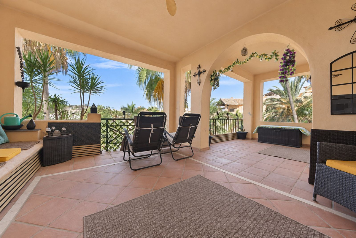 Apartment for sale in Estepona