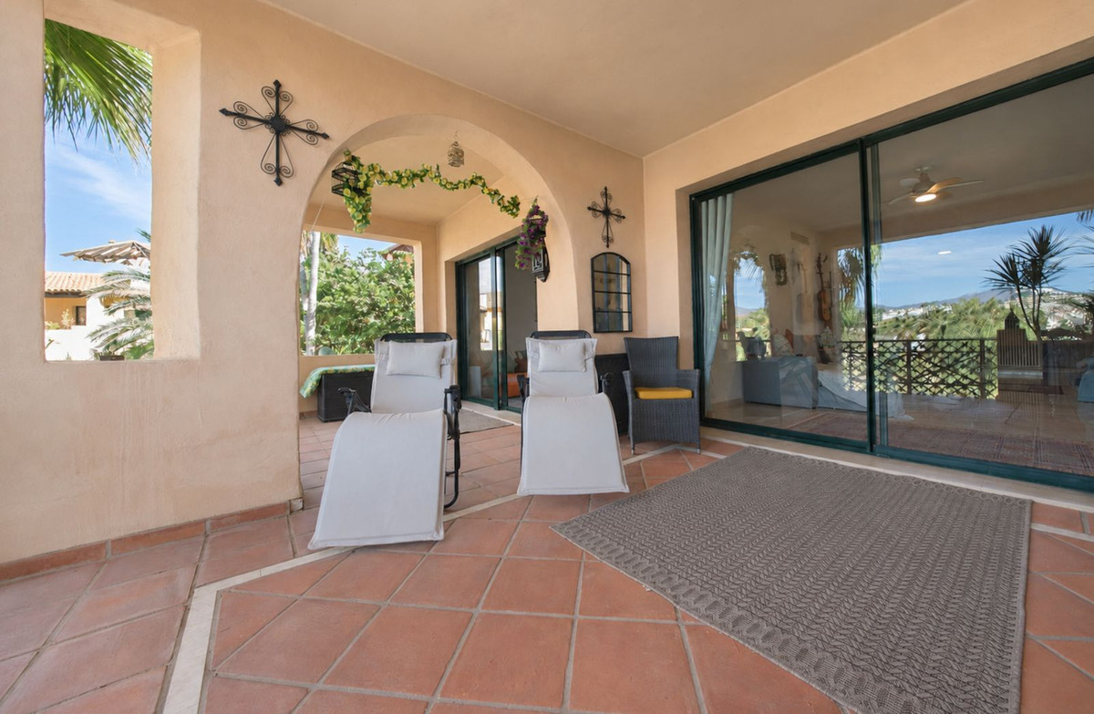 Apartment for sale in Estepona