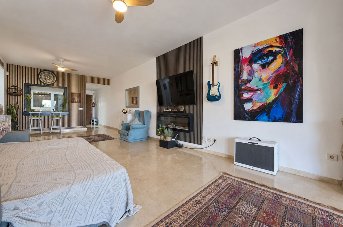Apartment for sale in Estepona