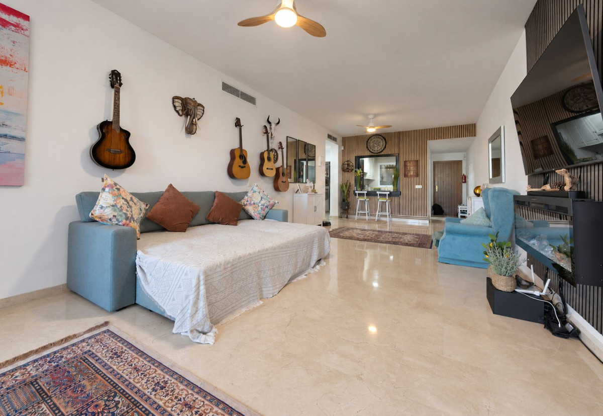 Apartment for sale in Estepona
