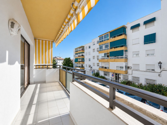 Apartment for sale in Estepona