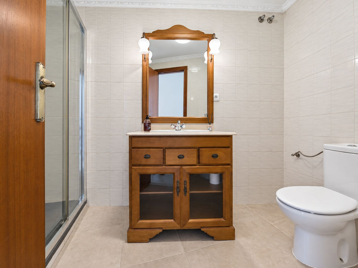 Apartment for sale in Estepona