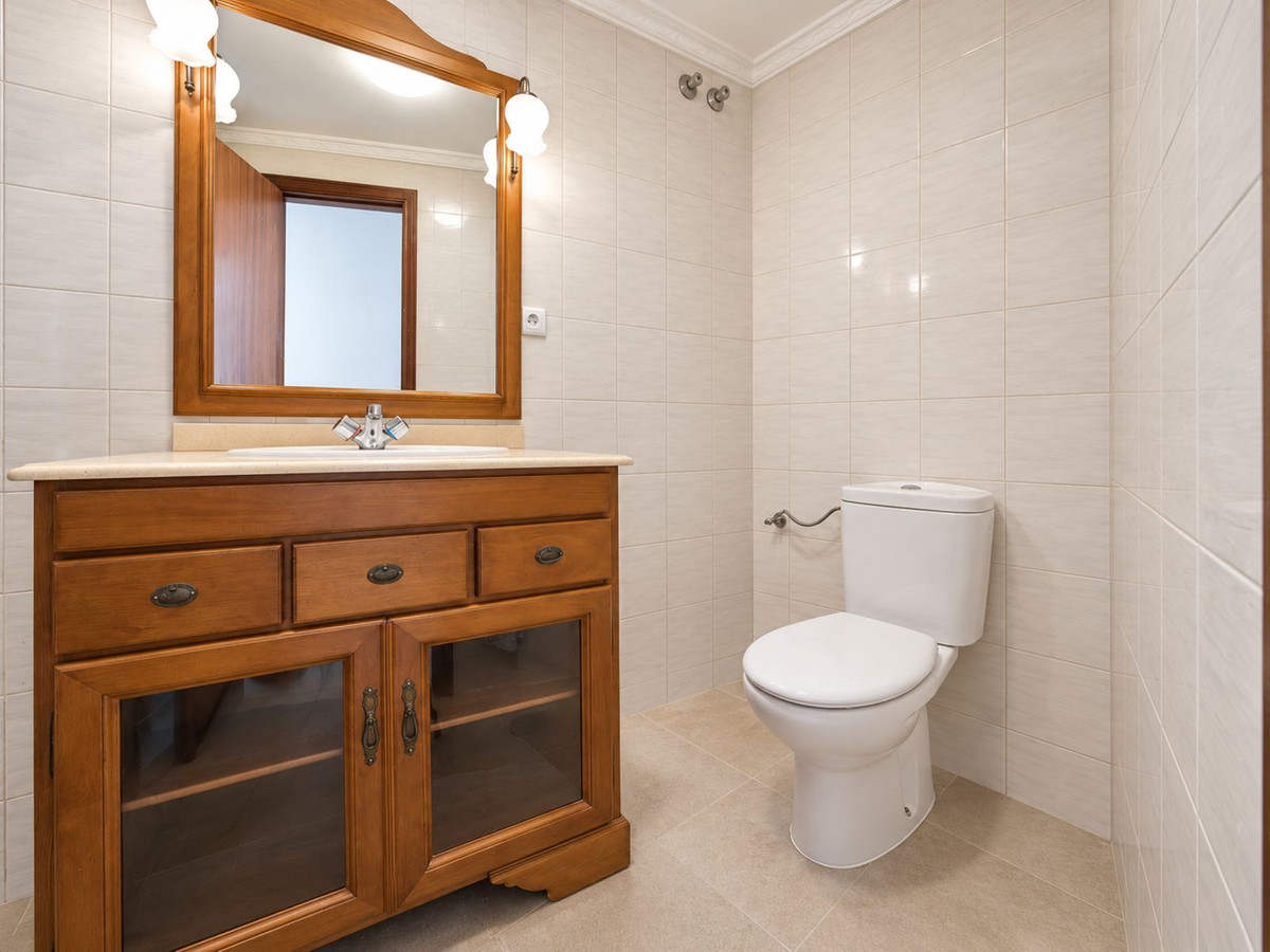 Apartment for sale in Estepona