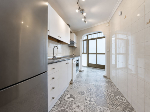 Apartment for sale in Estepona