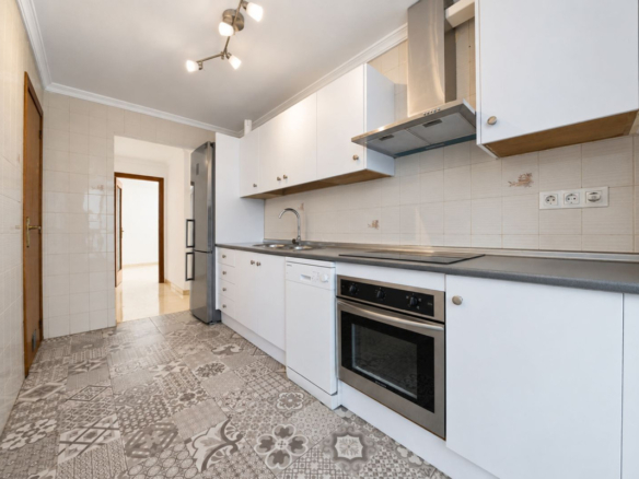 Apartment for sale in Estepona