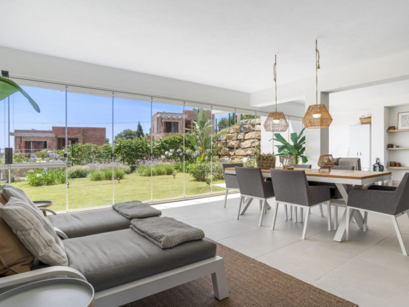 Apartment for sale in Estepona