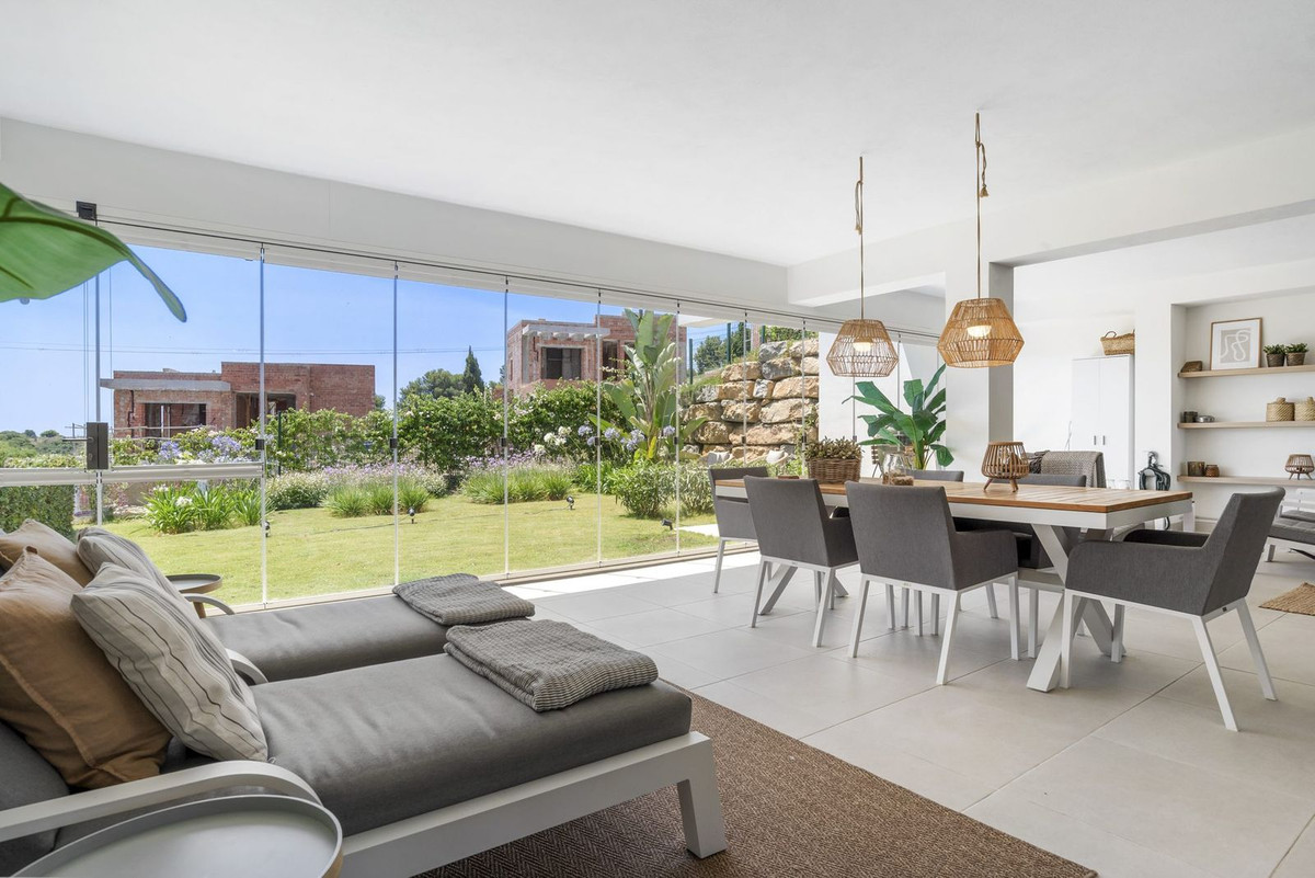 Apartment for sale in Estepona