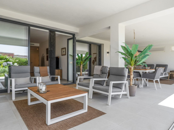 Apartment for sale in Estepona