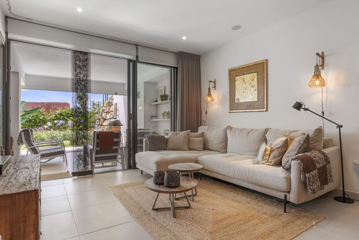 Apartment for sale in Estepona