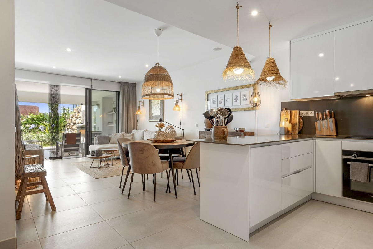 Apartment for sale in Estepona